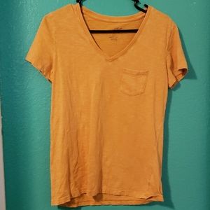 mustard yellow tee